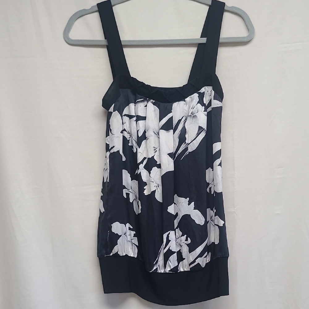 White House Black Market 100% Silk Floral Tank Top XS Black White